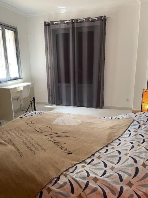 Villa Serenice - F2 Au Calme, Climatise, Wifi Et Parking Gratuit Eksteriør billede
