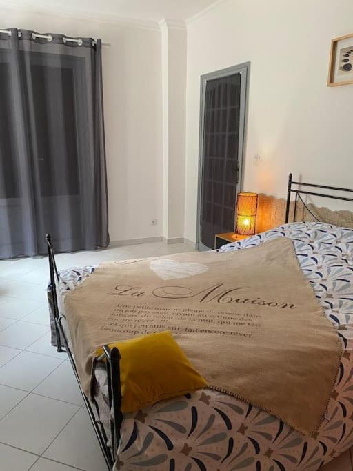 Villa Serenice - F2 Au Calme, Climatise, Wifi Et Parking Gratuit Eksteriør billede